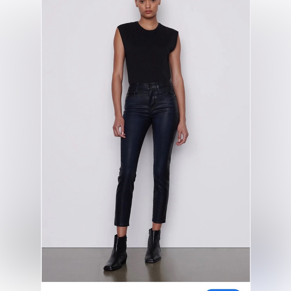 Frame size 27 Le High Skinny Crop worn once. No signs of wear- bestselling denim